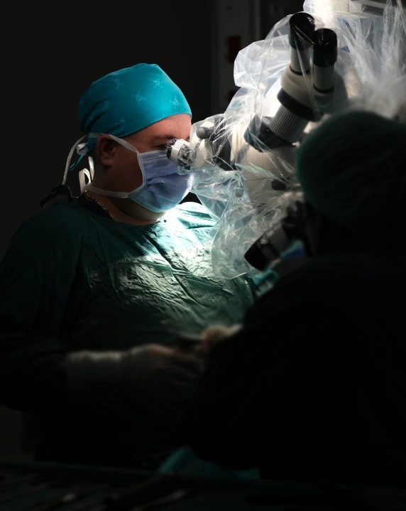 Op. Dr. Selçuk Gözcü - Beyin ve Sinir Hastalıkları Cerrahisi Uzmanı