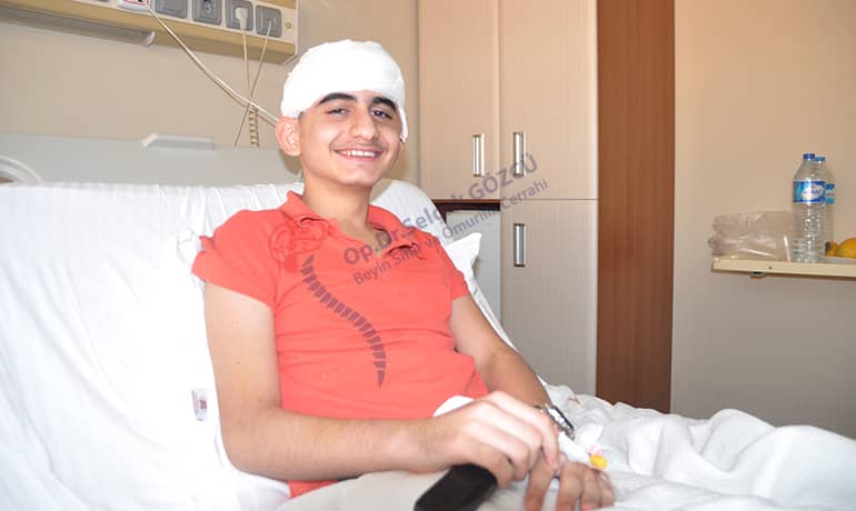 Op. Dr. Selçuk Gözcü - Beyin ve Sinir Hastalıkları Cerrahisi Uzmanı